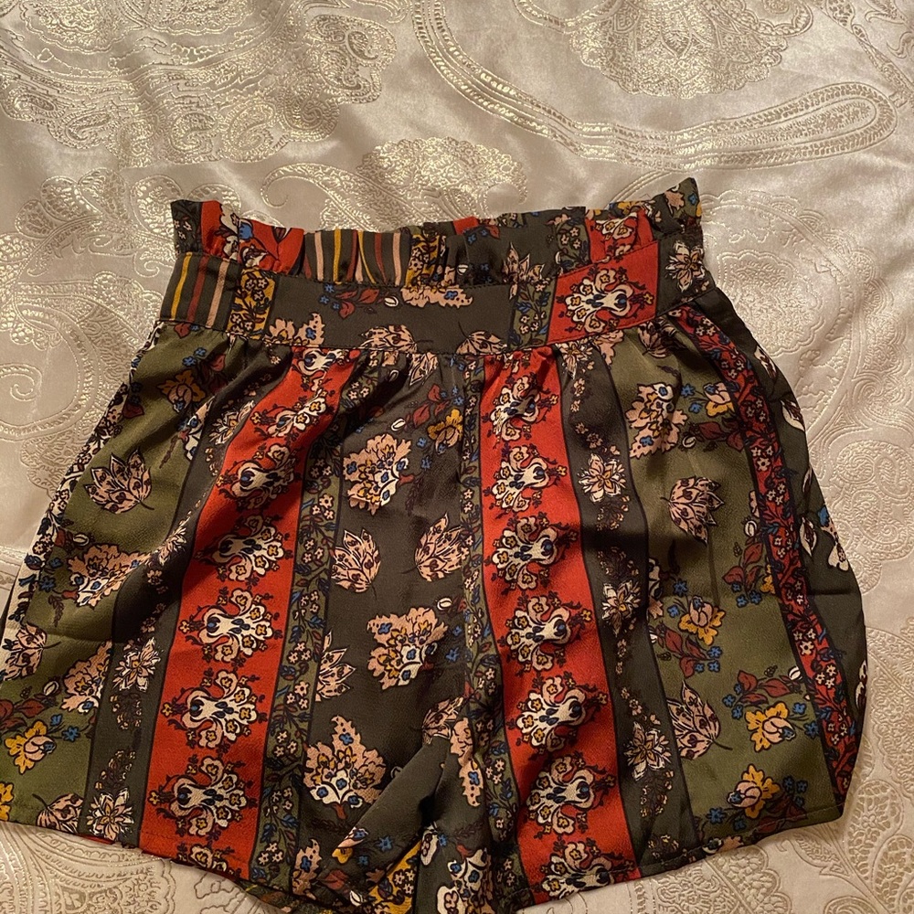 Two Piece Set - image 4